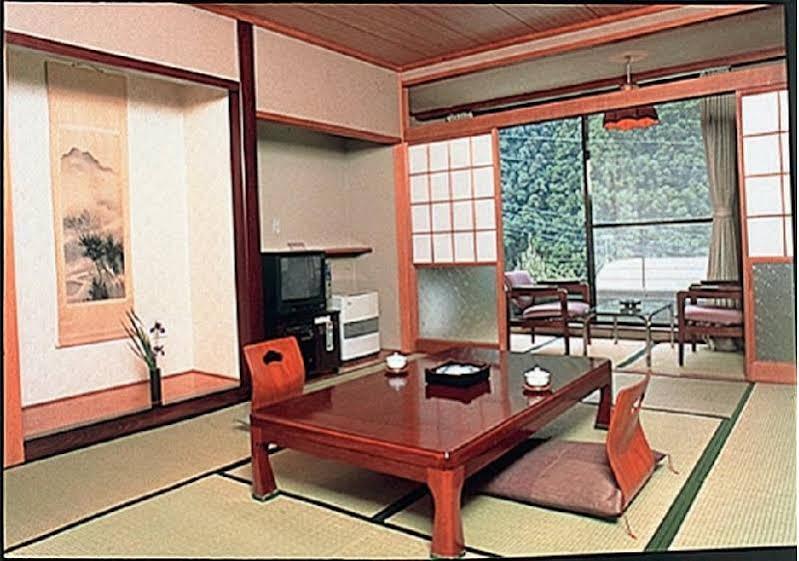 Nikko Green Hotel Natsukashiya Fuwari Eksteriør billede